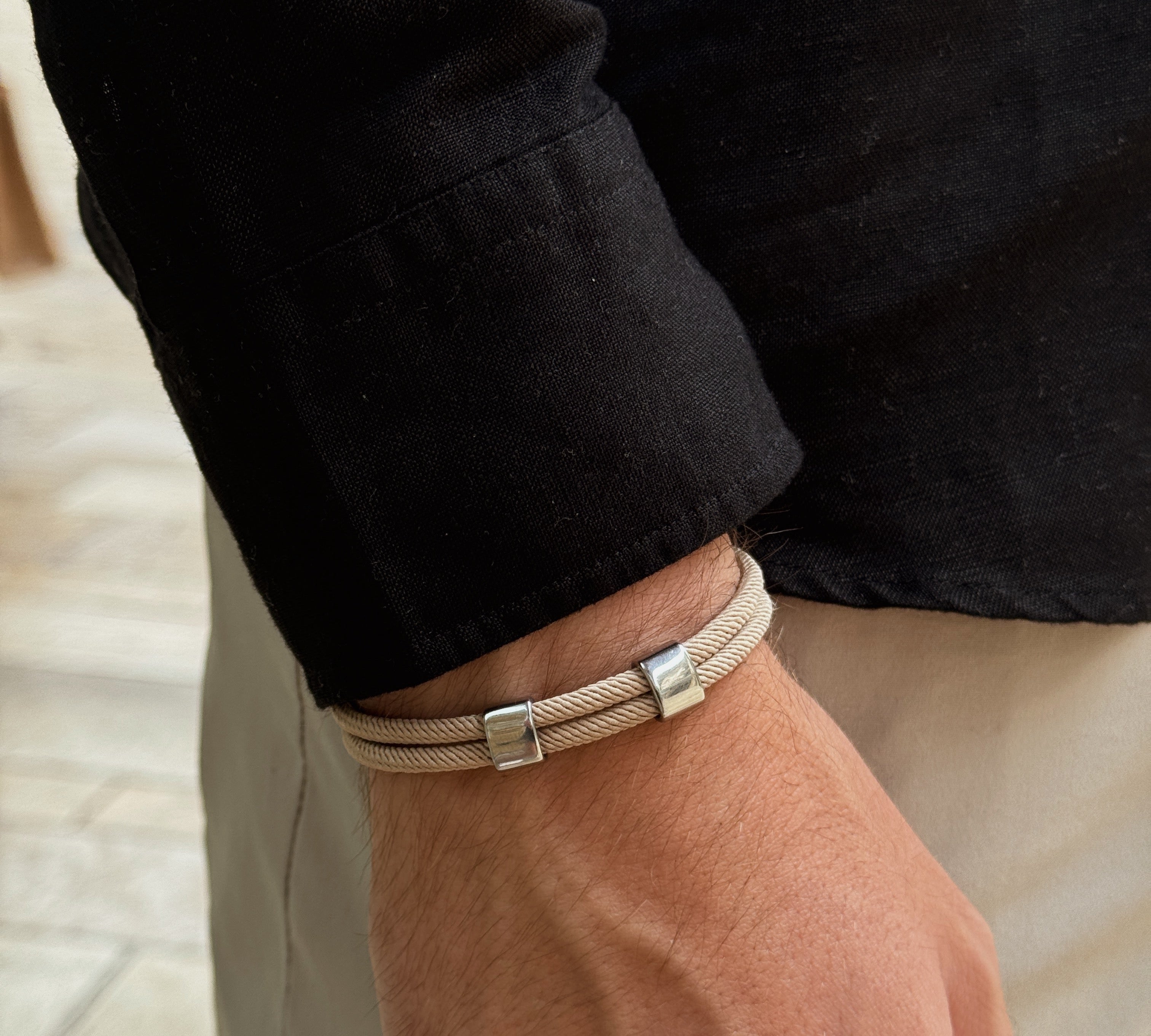 bracelet cordon homme beige de la marque AGALINO