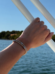 bracelet cordon bliss beige photo porté marque AGALINO