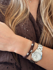 bracelet cordon marron modèle bliss marque AGALINO photo porté femme