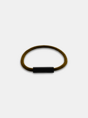 Détail du bracelet cordon Essential Marron fermoir noir waterproof - Bijou artisanal AGALINO