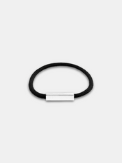 Détail du bracelet cordon Essential Noir fermoir acier inoxydable waterproof - Bijou assemblé à la main AGALINO