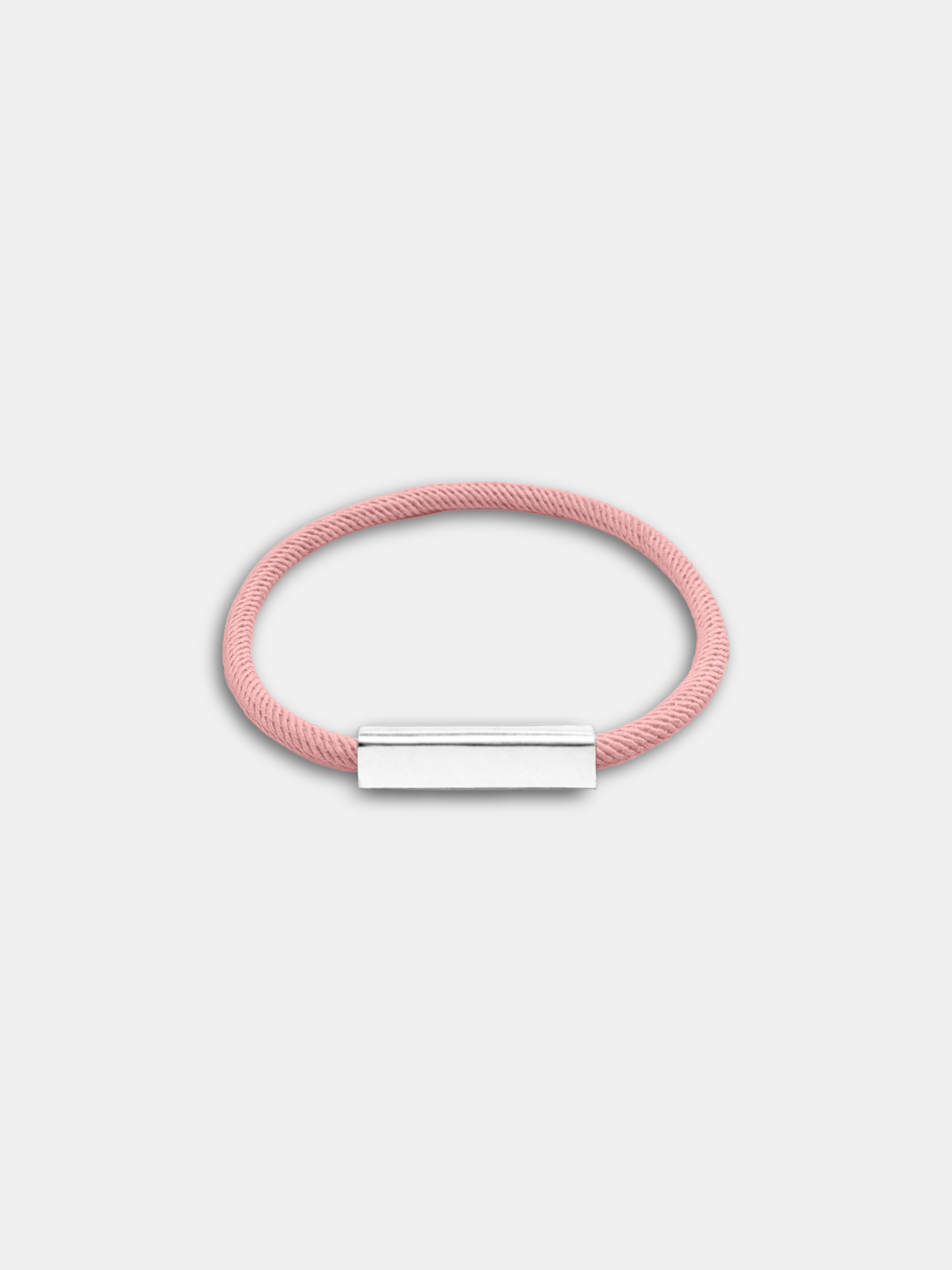 Détail du bracelet cordon Essential Rose Poudré fermoir argenté waterproof - Bijou artisanal AGALINO