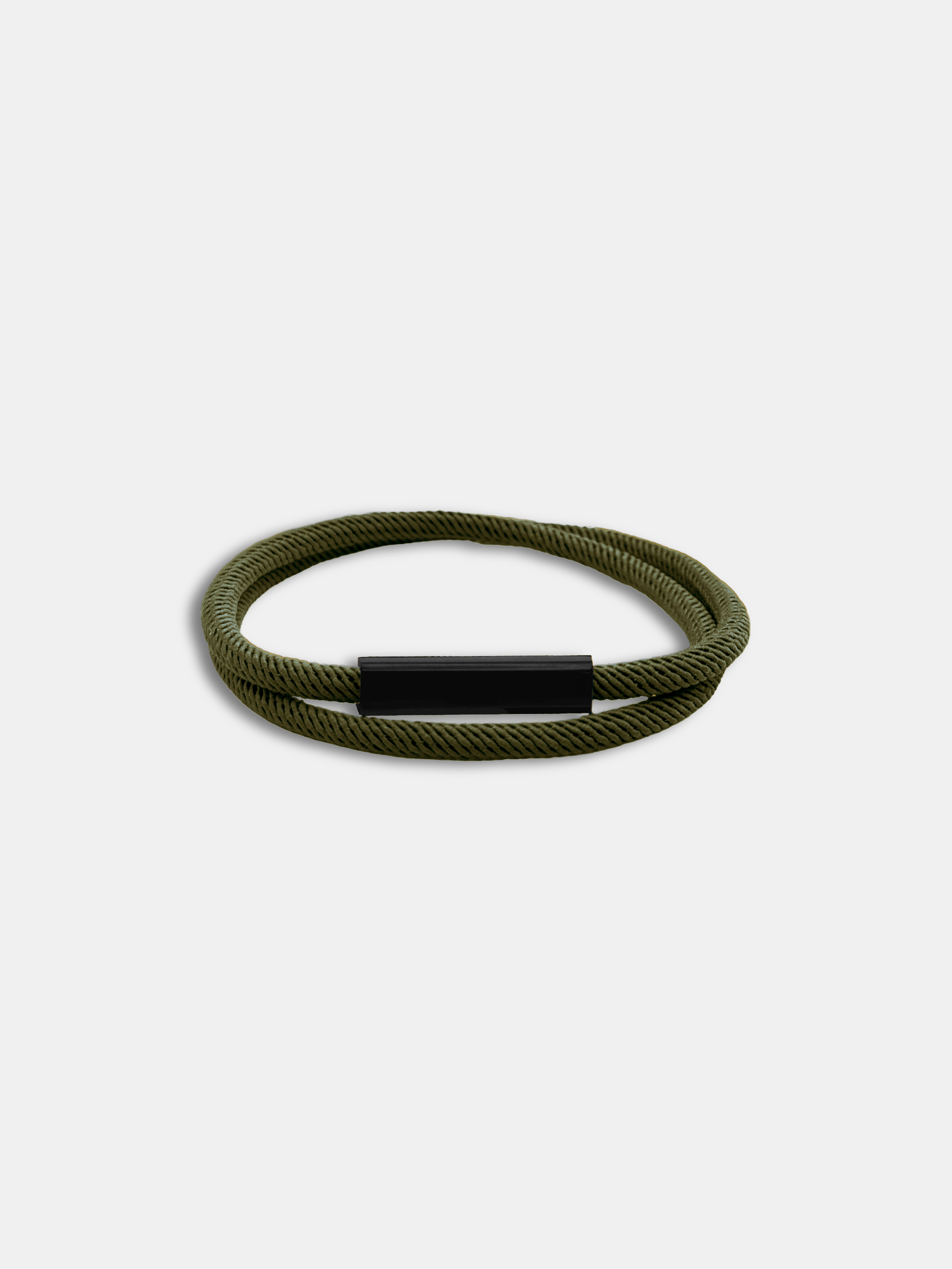 Détail du bracelet cordon Link Kaki fermoir Noir Intense waterproof - Bijou artisanal AGALINO