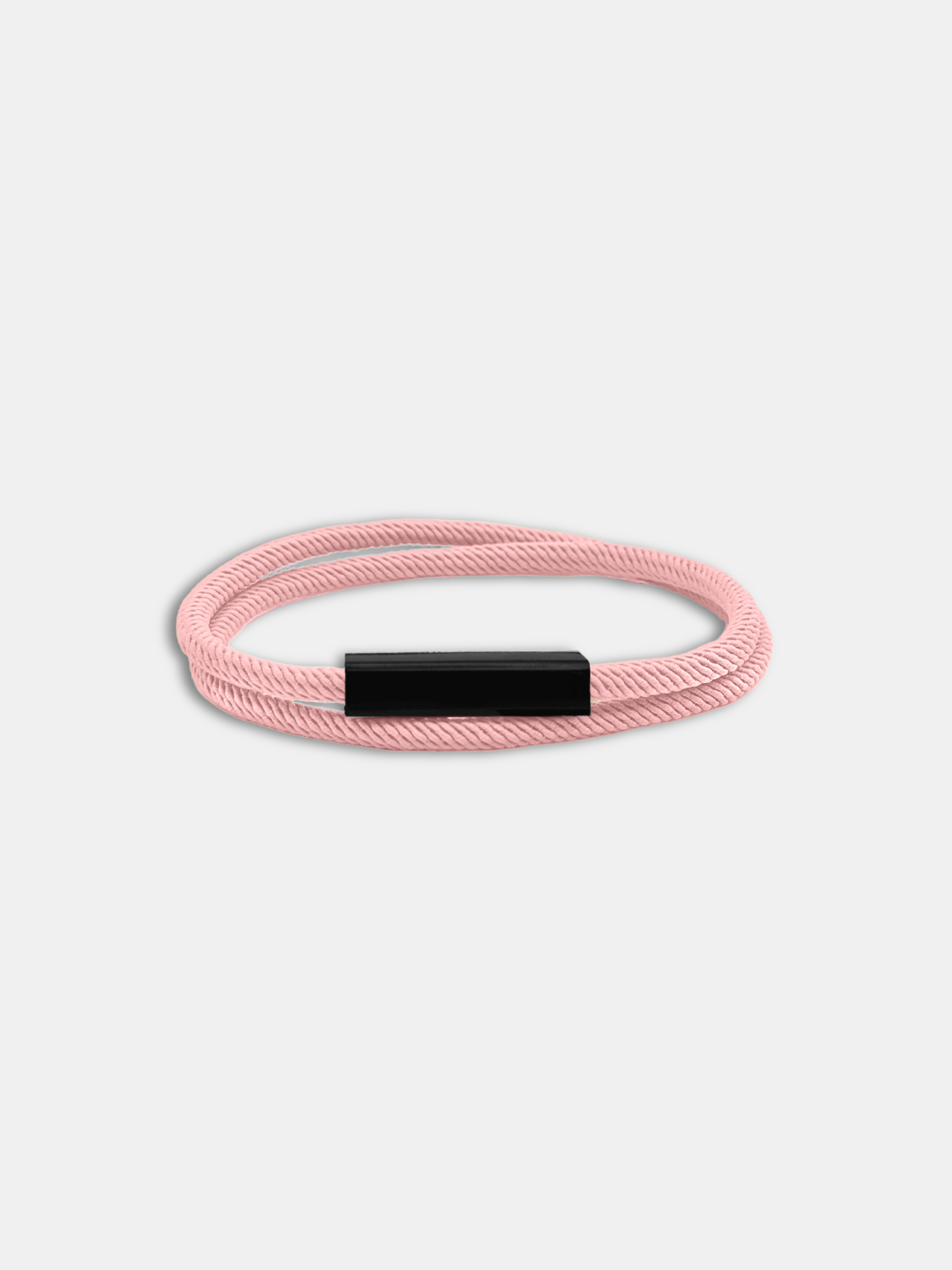 Détail du bracelet cordon Link Rose Poudré fermoir noir Intense waterproof - Bijou artisanal AGALINO